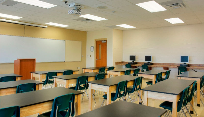 Đèn LED panel âm trần kích thước 600x1200mm thường được lắp đặt trong lớp học