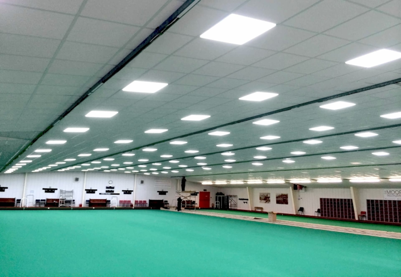Các không gian rộng nên lắp đặt đèn LED Panel âm trần có công suất lớn hơn 40W 