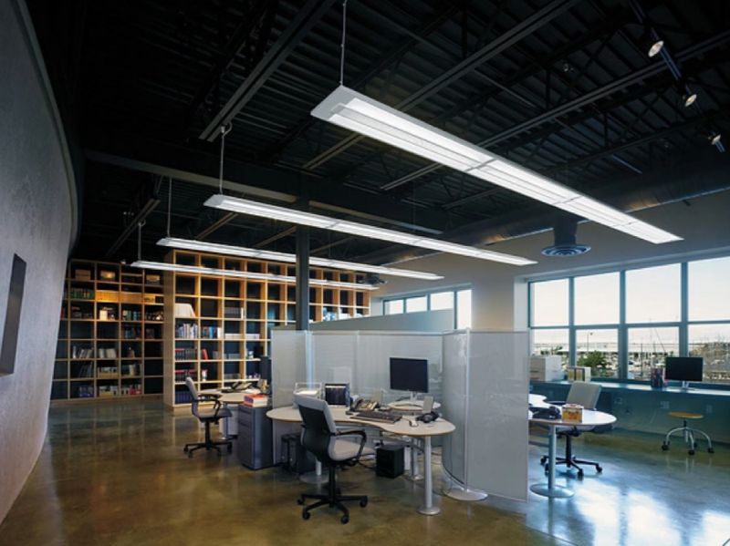 Đèn LED Tube bán nguyệt 40W ánh sáng trắng rõ nét nên được lắp đặt trong các phòng làm việc 