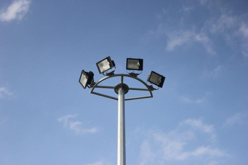 Bóng đèn LED 30W thường được lắp ở các cột đèn chiếu sáng