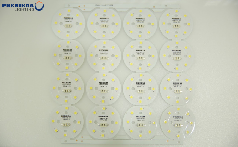 Đèn LED Phenikaa có tuổi thọ cao lên đến 20.000 vì cấu tạo đèn có sử dụng chip LED OSRAM 