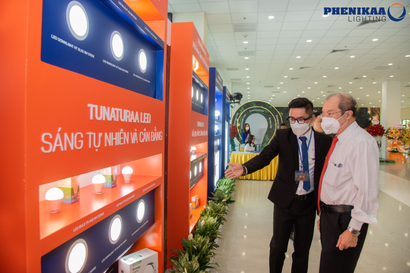 TunaTuraa LED là dòng đèn cung cấp ánh sáng gần nhất với ánh sáng Mặt trời nhờ ứng dụng công nghệ độc quyền Phenikaa Natural TrueCircadian